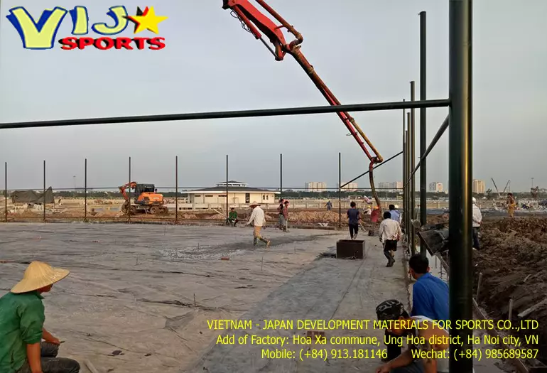 THI CÔNG SÂN BÓNG RỔ, SÂN CHƠI TRẺ EM TẠI VINHOMES RIVER SIDE 2